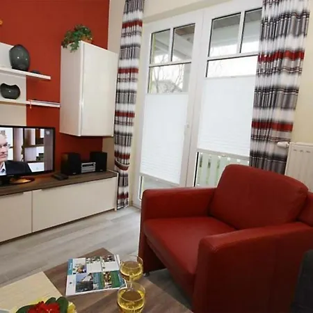 Strandschloesschen-Haus-Ii-We-7-9735 * Kuehlungsborn